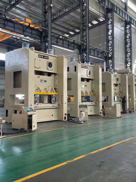 Nguyên nhân và các bước khắc phục sự cố máy đột dập chính xác